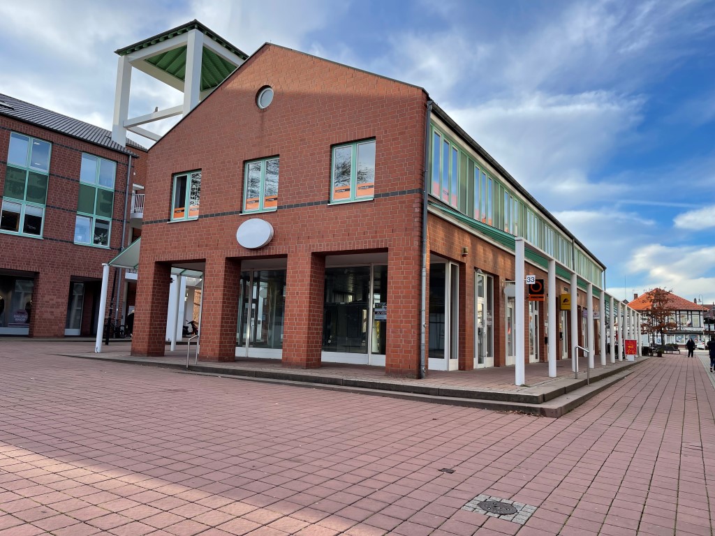 Große Ladenfläche mit Außenbereich in der Innenstadt von SZ-Bad! Staatliche Förderung von WIS